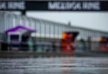 MotoGP Australia 25 Oktober 2026: Seluruh Balapan Hari Minggu Resmi Dibatalkan Lintasan Sirkuit Phillip Island terlihat basah akibat hujan dengan kondisi jarak pandang terbatas